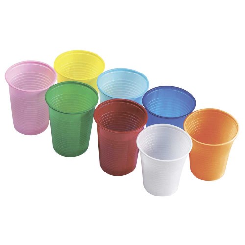 Цветные пластиковые стаканчики