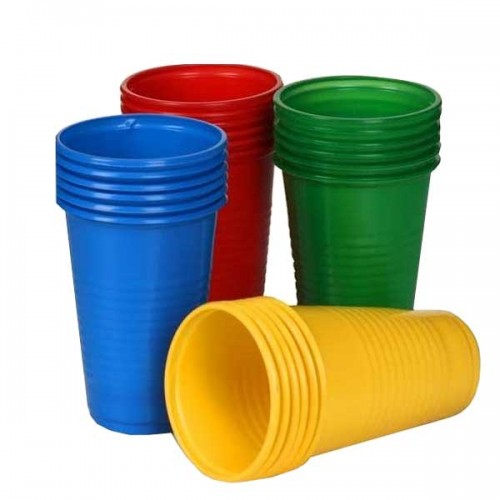Цветные пластиковые стаканчики