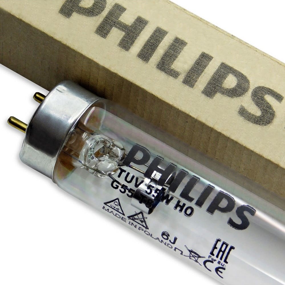 Бактерицидные лампы Philips показаны вместе с упаковкой.