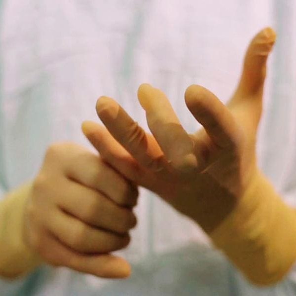 Хирургические рентгенозащитные перчатки