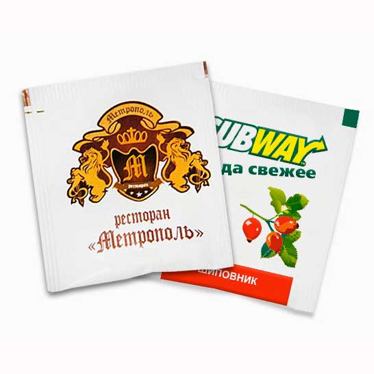 Зеленый чай в пакетиках с логотипом