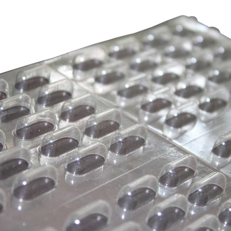 Блистерная упаковка для таблеток 4 пластины лежат свободно сложенными.