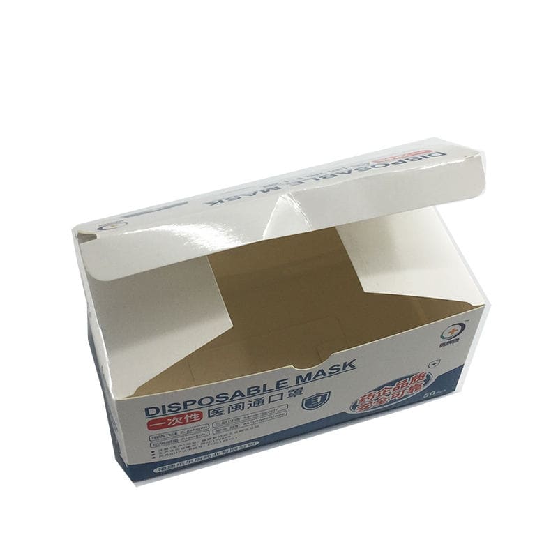 Коробки для масок картонная для сборки в собранном виде с открытой крышкой.
